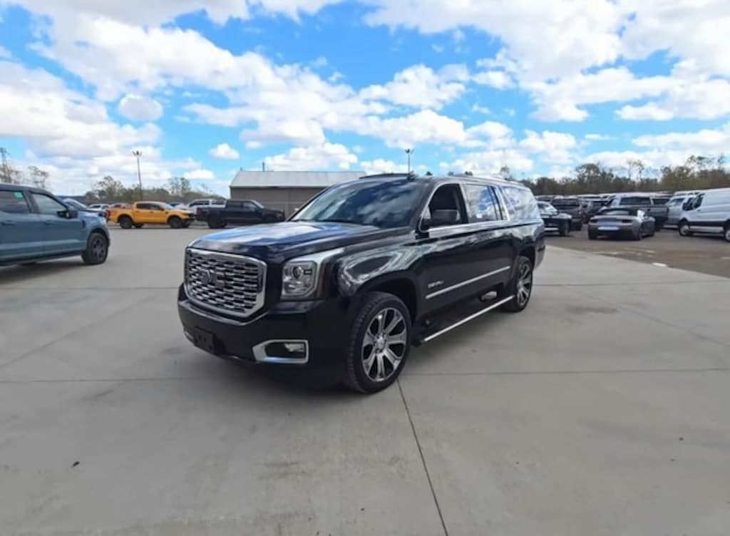 Used 2019 GMC Yukon XL Denali SUV