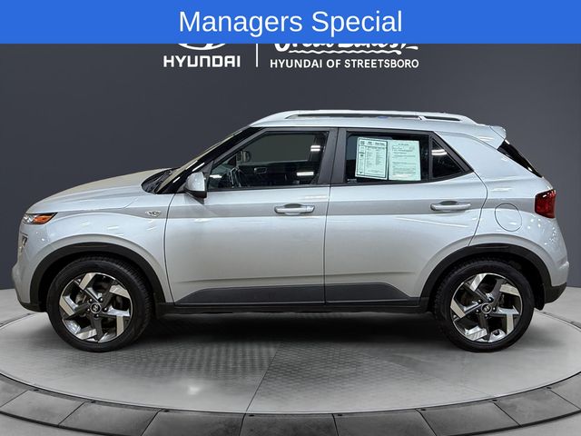 Used 2022 Hyundai Venue SEL with VIN KMHRC8A32NU136096 for sale in Streetsboro, OH