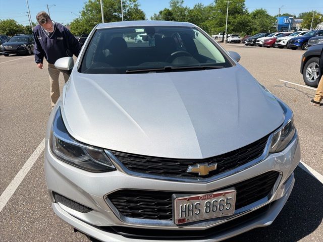 Used 2017 Chevrolet Cruze LT with VIN 1G1BE5SMXH7216022 for sale in Streetsboro, OH