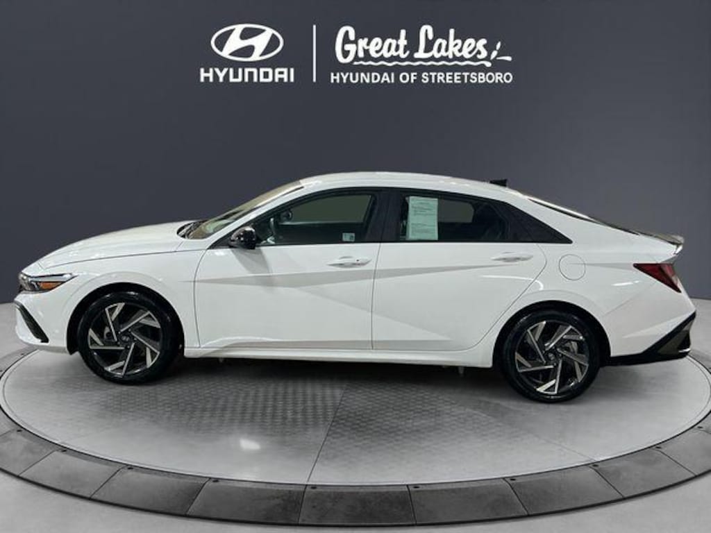 New 2025 Hyundai Elantra SEL Sport Sedan
