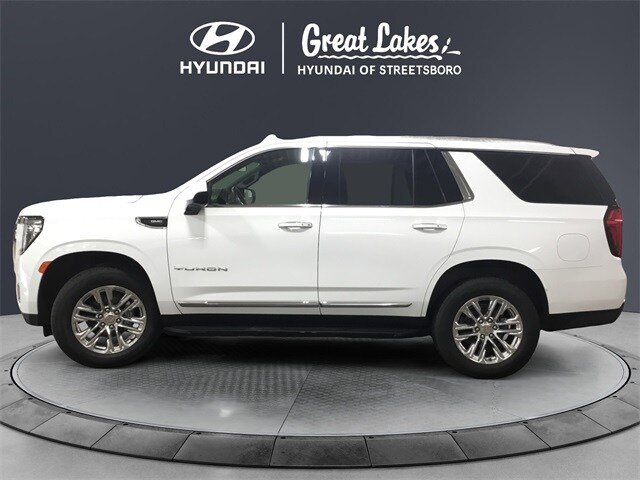 2022 Gmc Yukon SLT photo 2