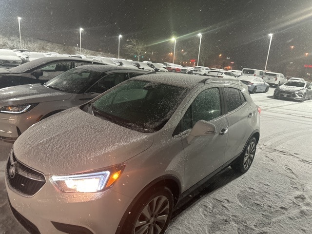 2017 Buick Encore Preferred's photo