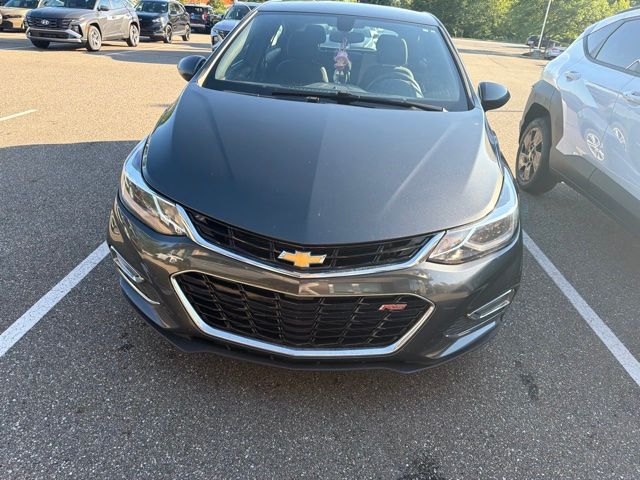 Used 2018 Chevrolet Cruze LT with VIN 3G1BE6SM4JS655259 for sale in Streetsboro, OH