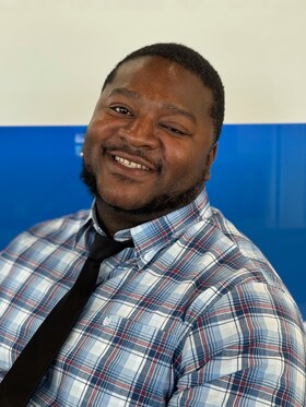 Staff member Anthony Smith from ID_550596069aef