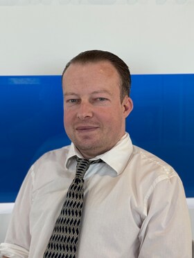 Staff member Simon Hannig from ID_abd99db9c34f