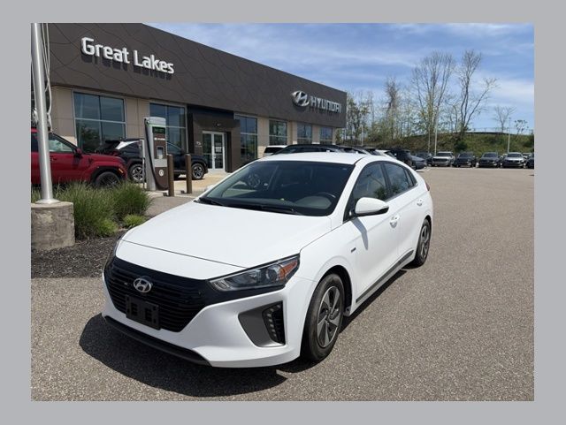 2017 Hyundai Ioniq 1.6 SEL Hybrid DCT's photo
