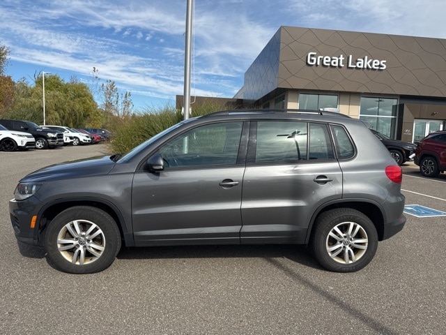 Used 2016 Volkswagen Tiguan SE with VIN WVGBV7AX0GW508843 for sale in Streetsboro, OH