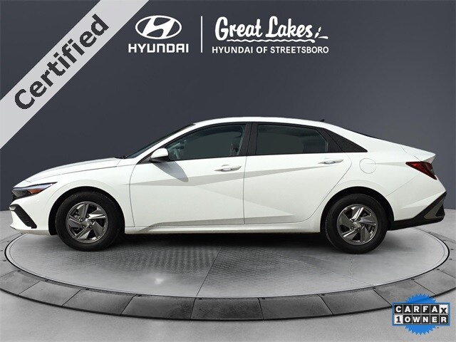2025 Hyundai Elantra SE photo 2