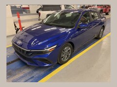 2024 Hyundai Elantra SEL Sedan