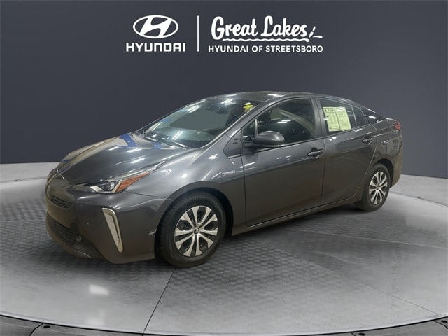 2021 Toyota Prius XLE's photo
