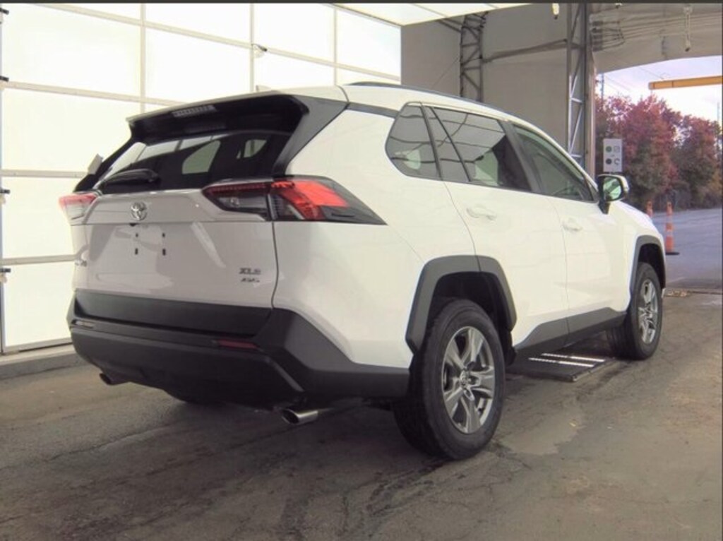 Used 2024 Toyota RAV4 XLE SUV