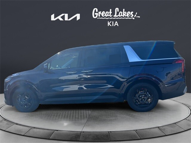 2025 Kia Carnival LX photo 2