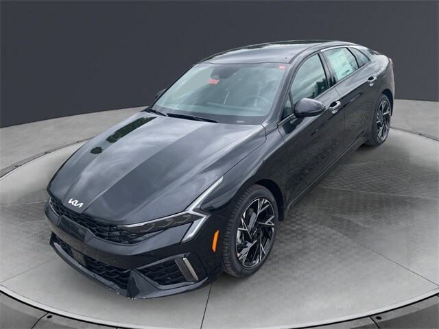 2025 Kia K5 GT-Line photo 2