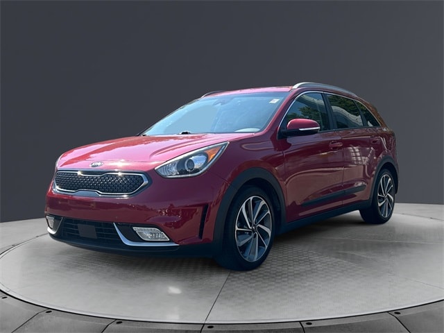 Used 2018 Kia Niro Touring with VIN KNDCE3LC6J5174343 for sale in Columbus, OH