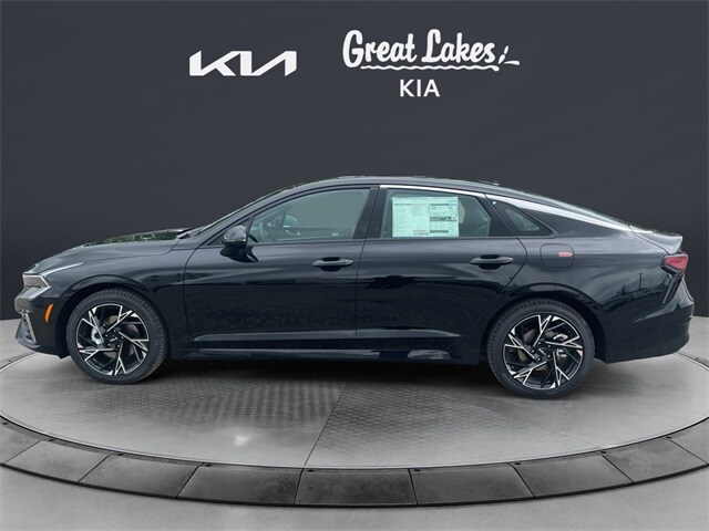 2025 Kia K5 GT-Line photo 3