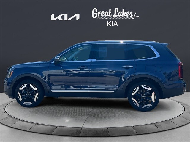 2023 Kia Telluride S photo 3
