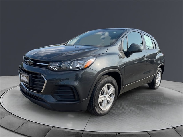 Used 2019 Chevrolet Trax LS with VIN 3GNCJKSB2KL211735 for sale in Columbus, OH