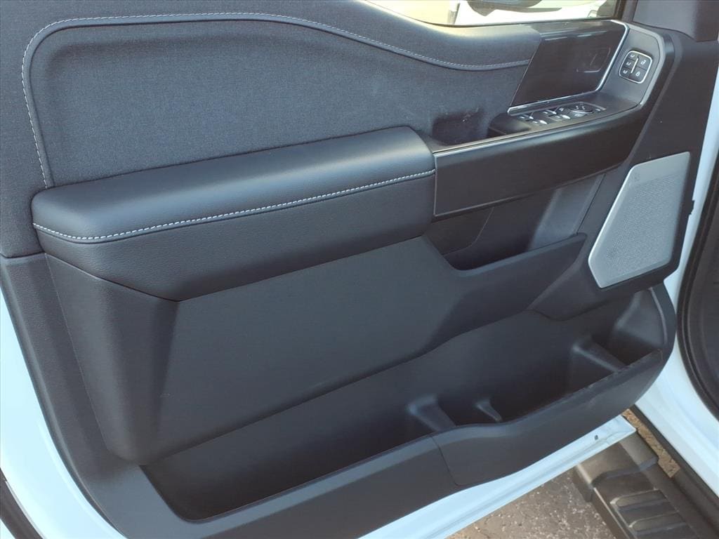 New 2025 Ford F-150 Lariat 4x4 Lariat SuperCrew 5.5 ft. SB