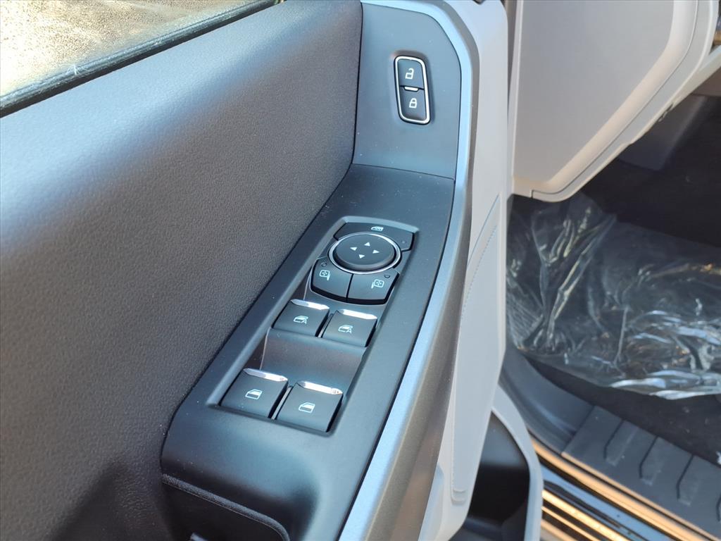 2026 Ford F-350 Super Duty XL - Photo 6
