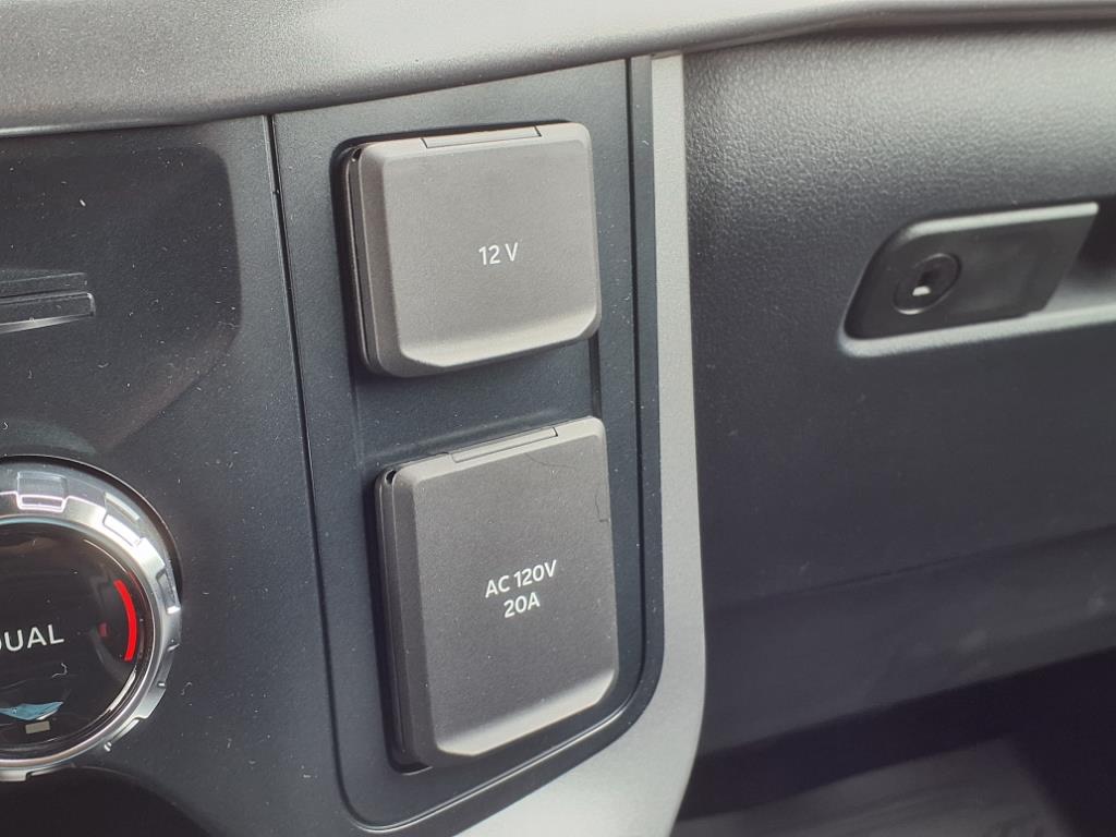 2025 Ford F-150 XLT - Photo 22
