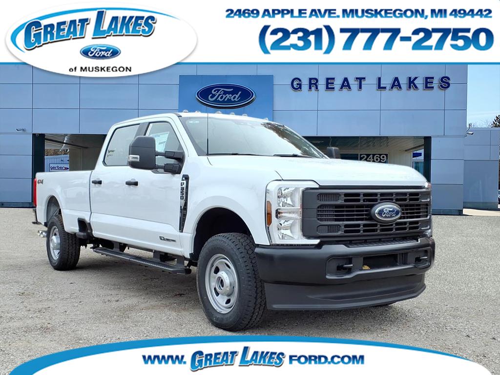 2026 Ford F-350 Super Duty XL's photo