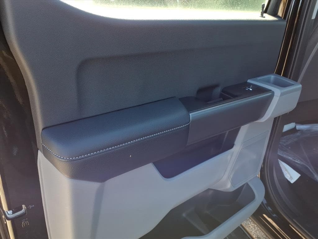 2026 Ford F-350 Super Duty XL - Photo 8