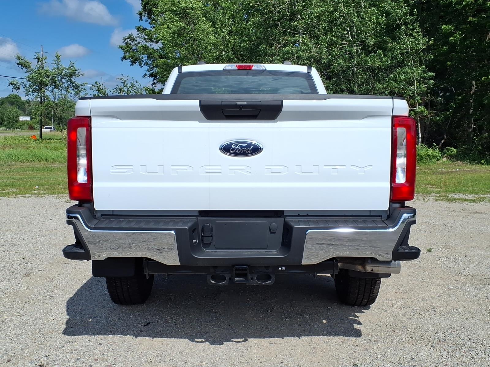 2026 Ford F-250 Super Duty XL - Photo 10