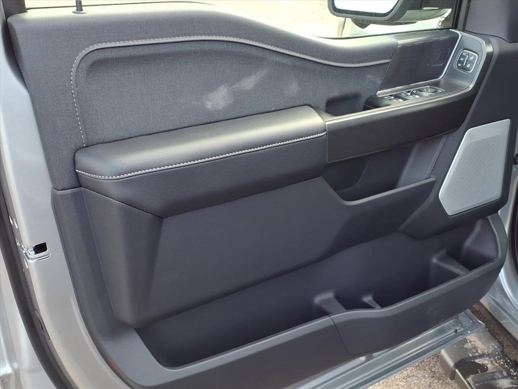 New 2025 Ford F-150 Lariat 4x4 Lariat SuperCrew 5.5 ft. SB