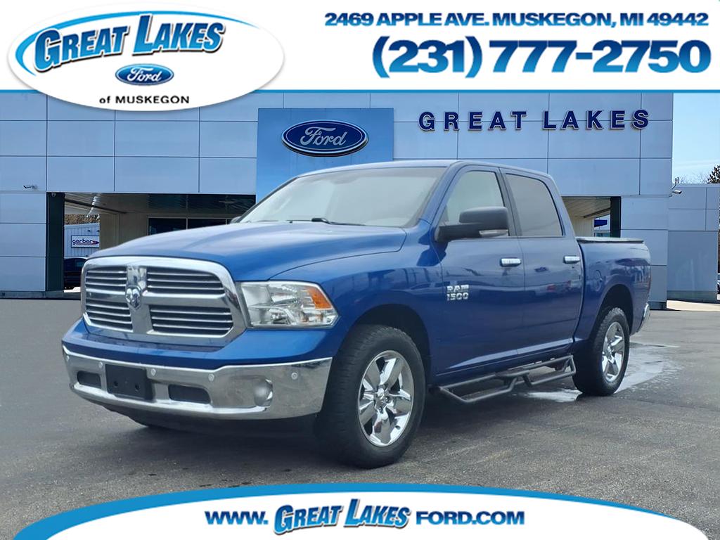 2018 RAM 1500 Big Horn 4x4 Crew Cab 5'7's photo