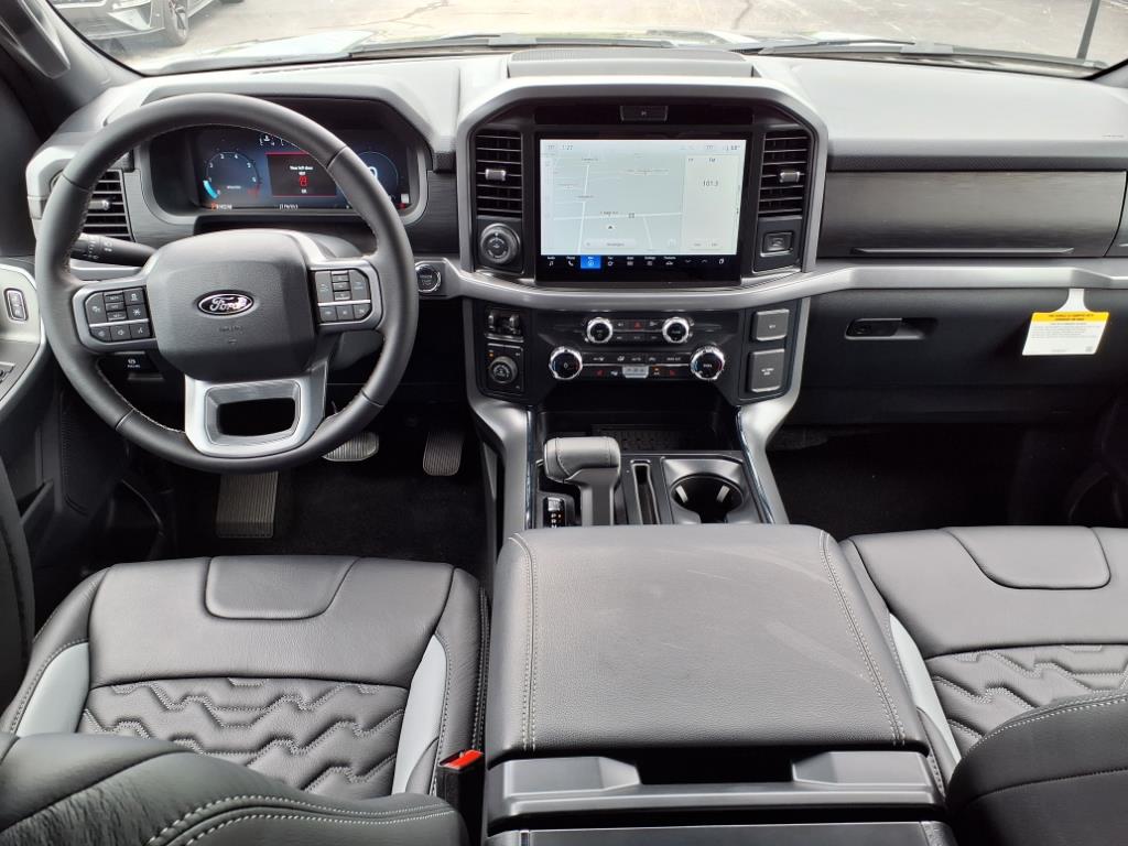 2025 Ford F-150 XLT - Photo 10