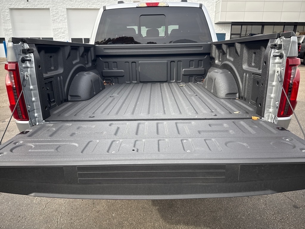 2025 Ford F-150 XLT - Photo 11