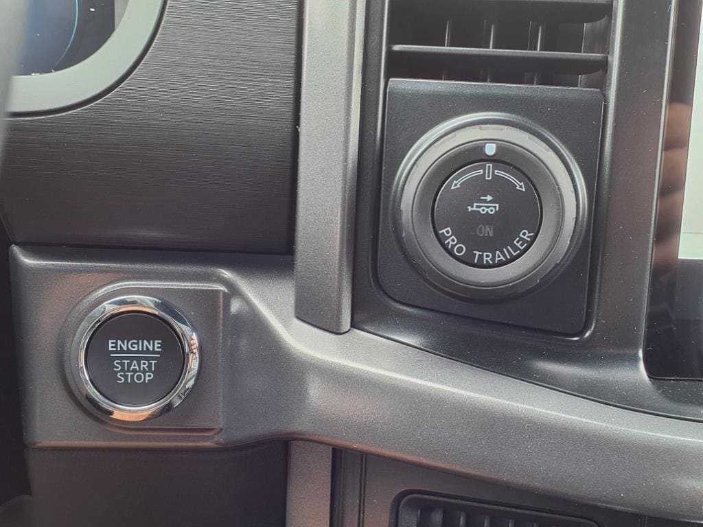 2025 Ford F-150 XLT - Photo 24