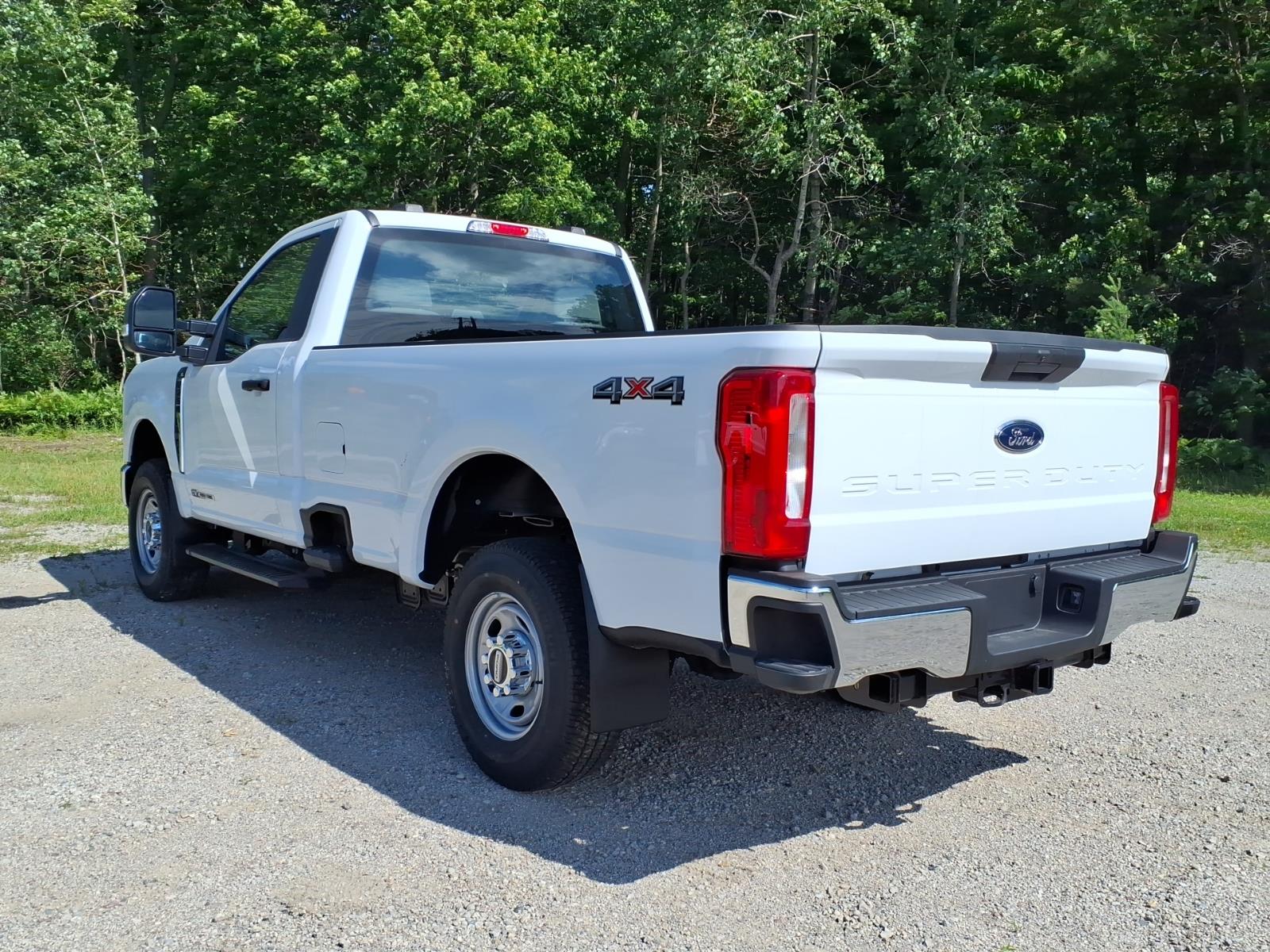 2026 Ford F-250 Super Duty XL - Photo 9