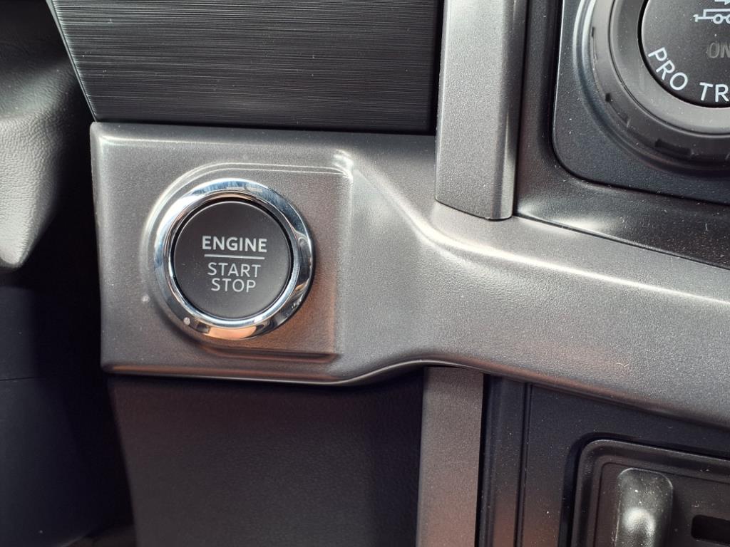 2025 Ford F-150 XLT - Photo 21