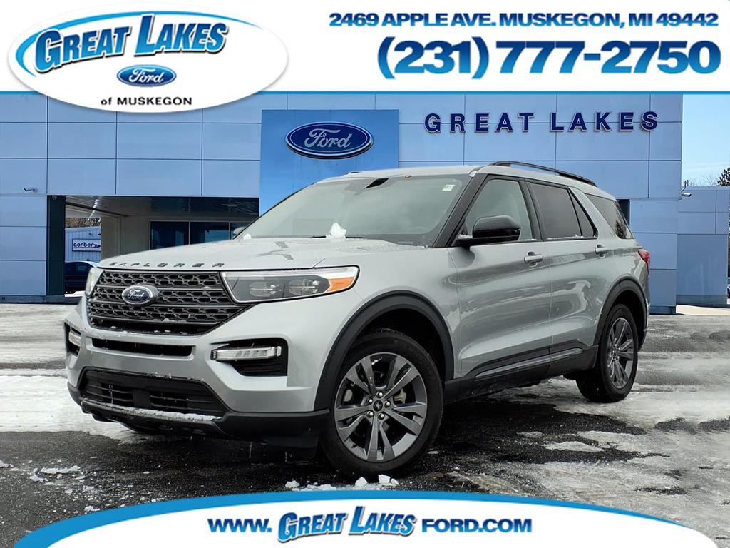 2023 Ford Explorer XLT's photo