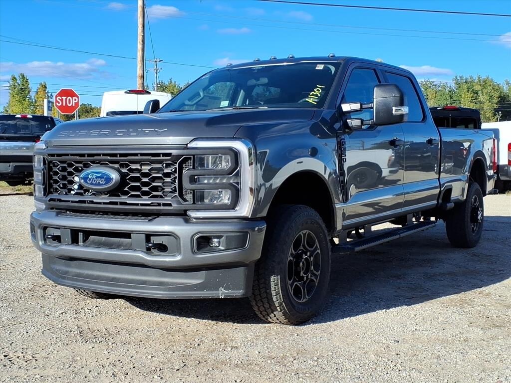 New 2026 Ford F-350 4x4 XL Crew Cab 8 ft. LB SRW Pickup