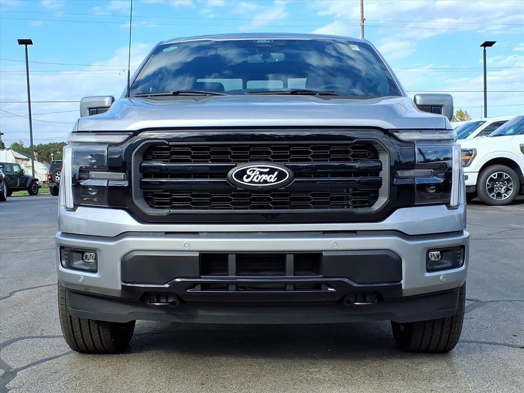 New 2025 Ford F-150 Lariat 4x4 Lariat SuperCrew 5.5 ft. SB