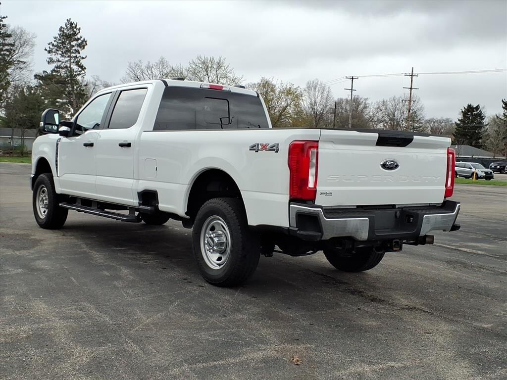 Certified 2024 Ford F-350 Super Duty XL 4x4 XL Crew Cab 8 ft. LB SRW Pickup