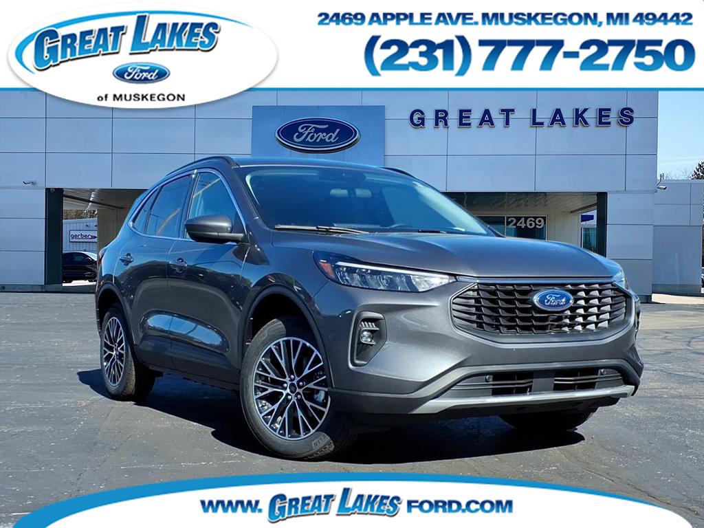 2025 Ford Escape PHEV's photo