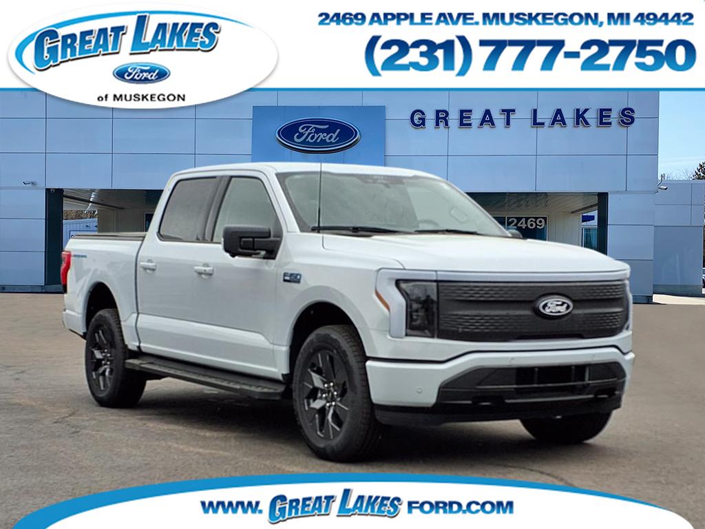 2025 Ford F-150 Lightning Flash's photo