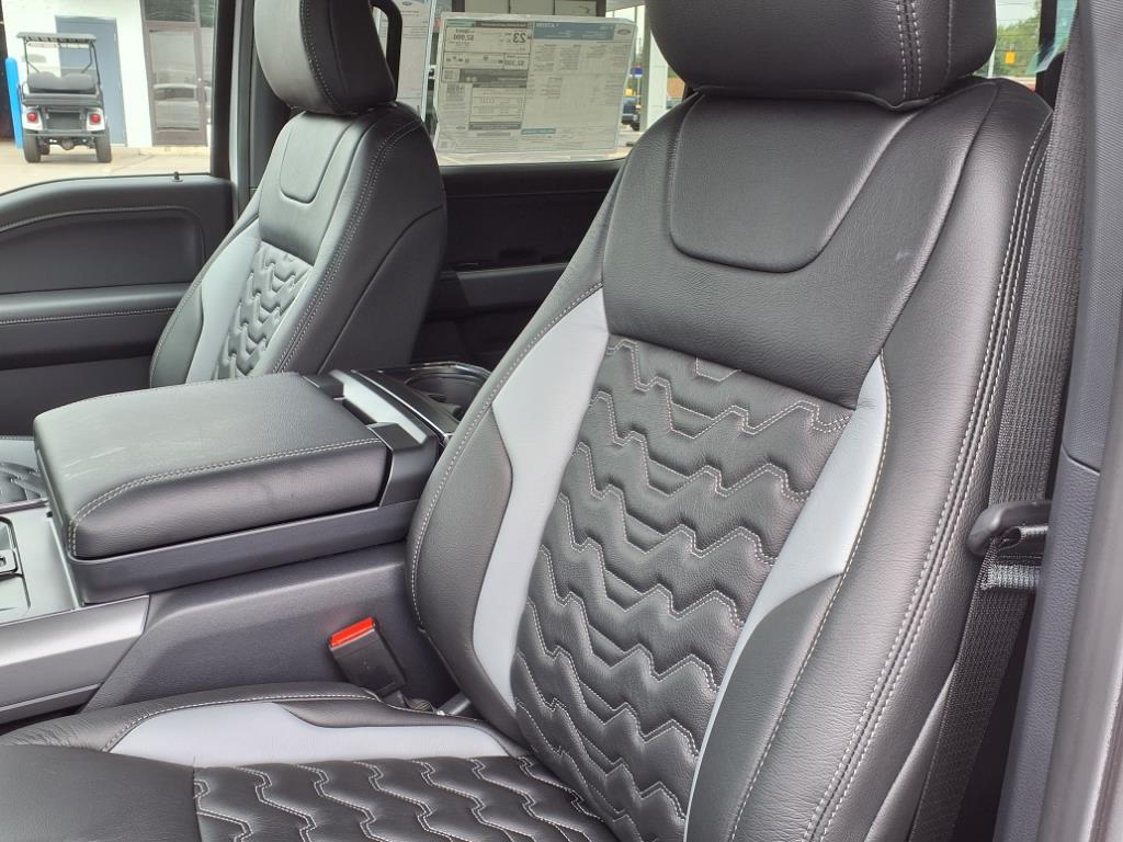 2025 Ford F-150 XLT - Photo 8