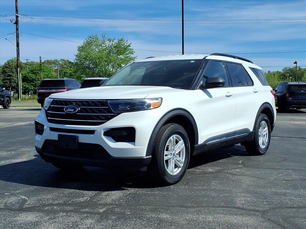 2021 Ford Explorer XLT 4WD's photo