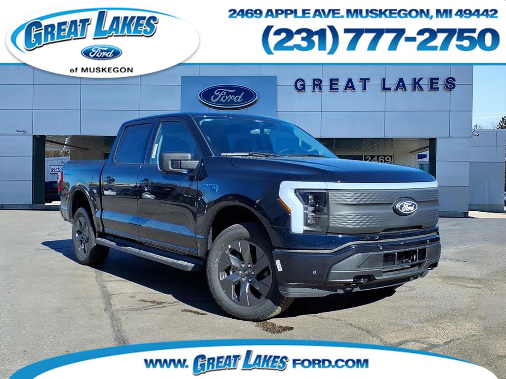 2025 Ford F-150 Lightning Flash's photo