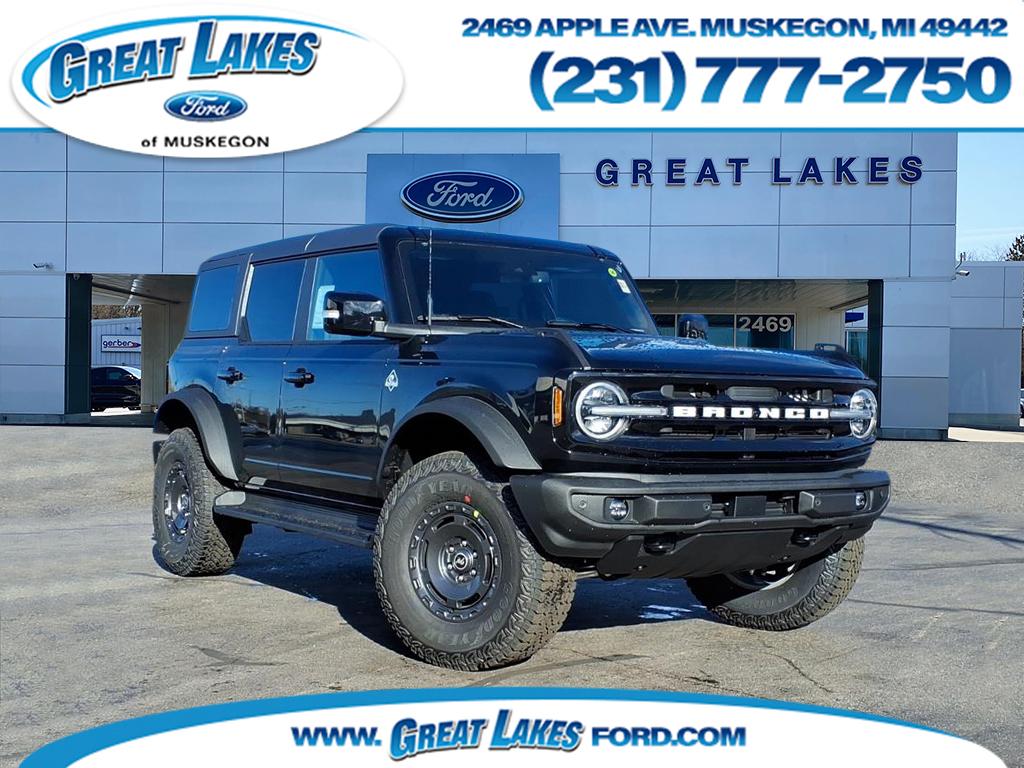 2025 Ford Bronco 4-Door Outer Banks's photo