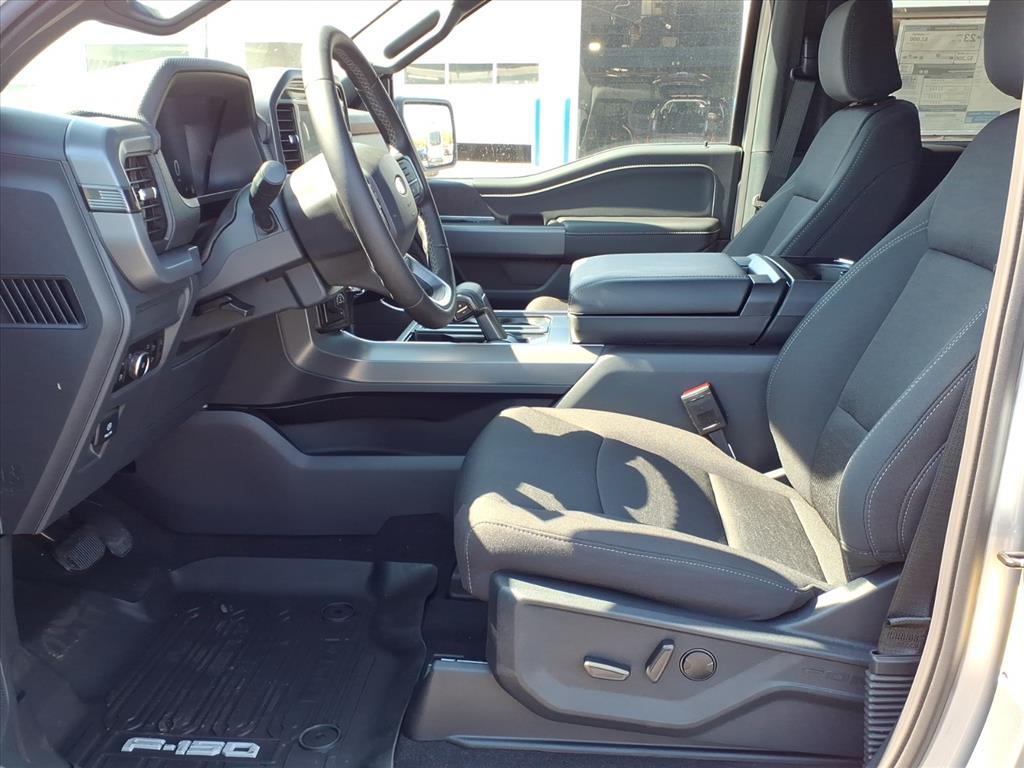 2025 Ford F-150 XLT - Photo 7