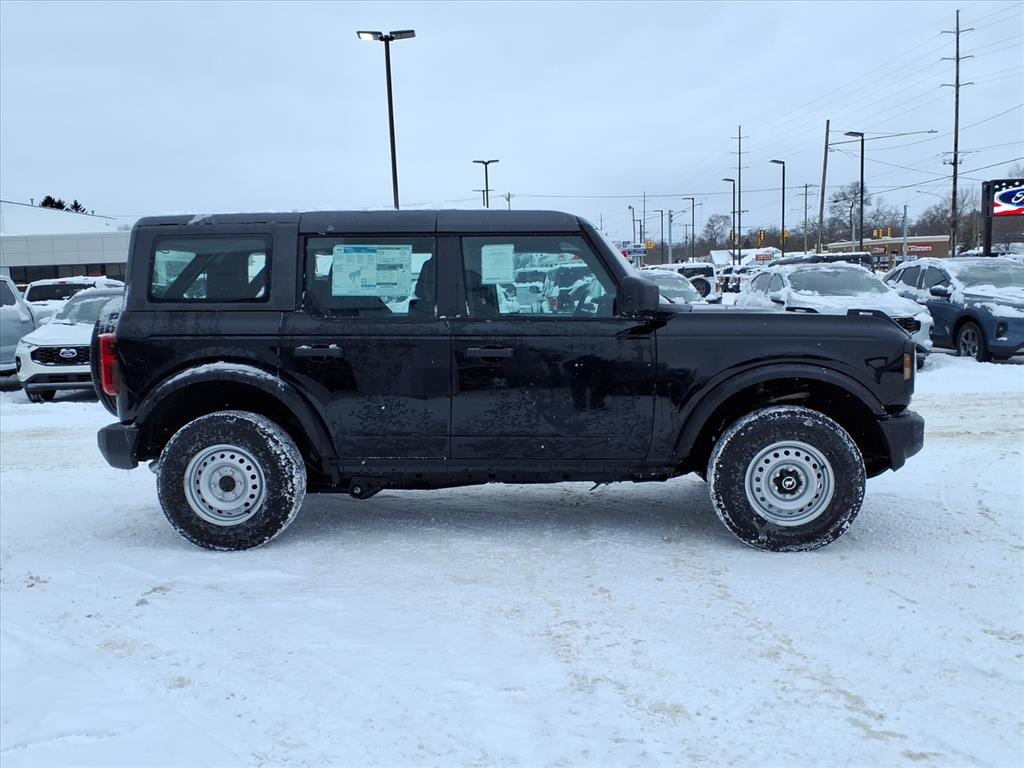 2025 Ford Bronco 4-Door Base - Photo 16