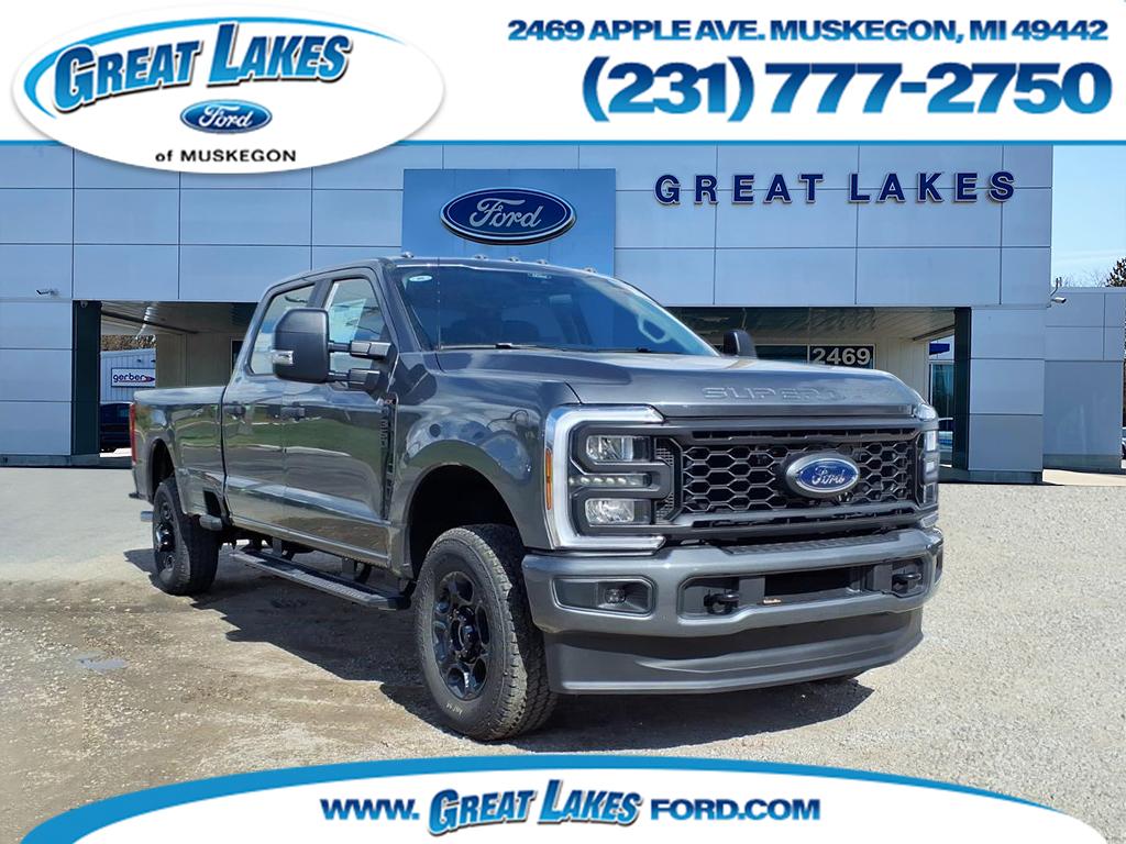 2026 Ford F-350 Super Duty XL's photo