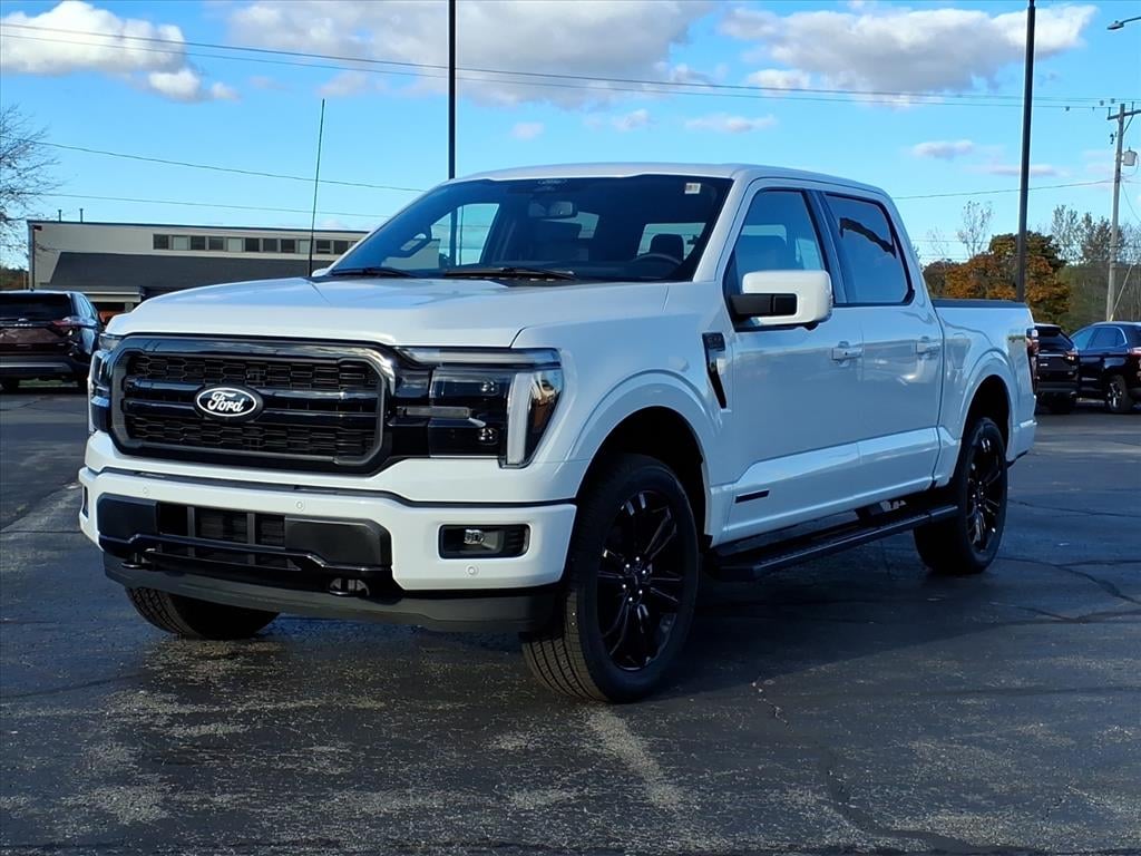 New 2025 Ford F-150 Lariat 4x4 Lariat SuperCrew 5.5 ft. SB