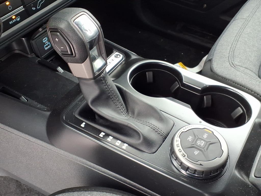 2025 Ford Bronco 4-Door Base - Photo 8