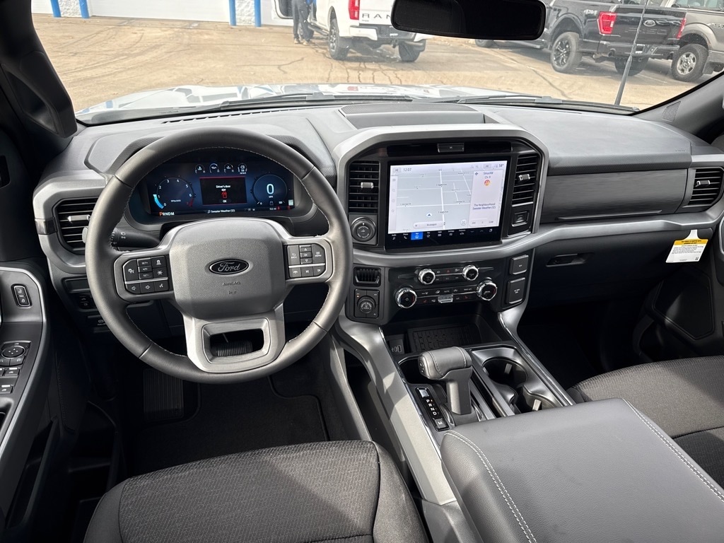 2025 Ford F-150 XLT - Photo 6